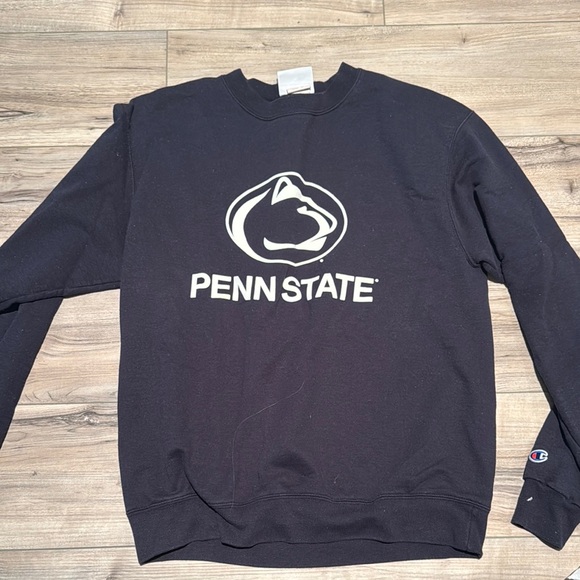 Champion Black Crewneck Sweater - Picture 1 of 2